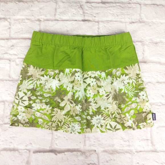 Patagonia Dresses & Skirts - Patagonia women's baggies skirt small green tropic